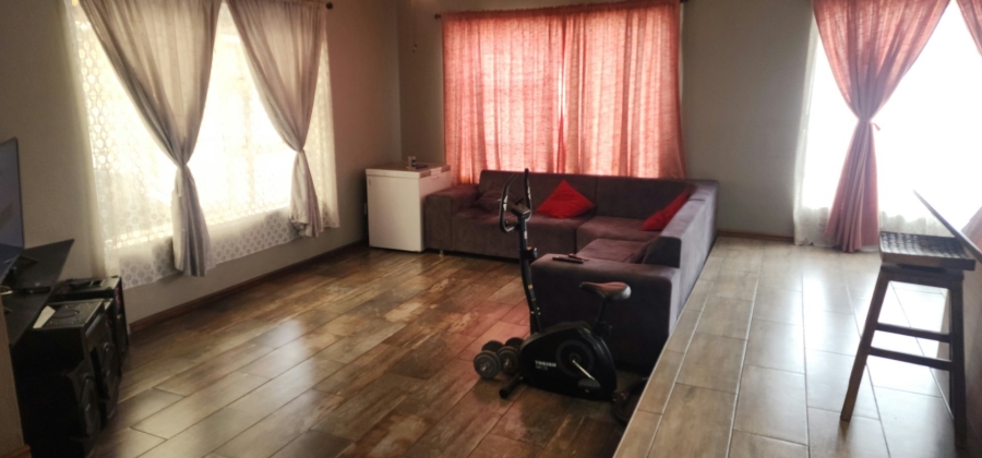 To Let 3 Bedroom Property for Rent in Bay View Western Cape